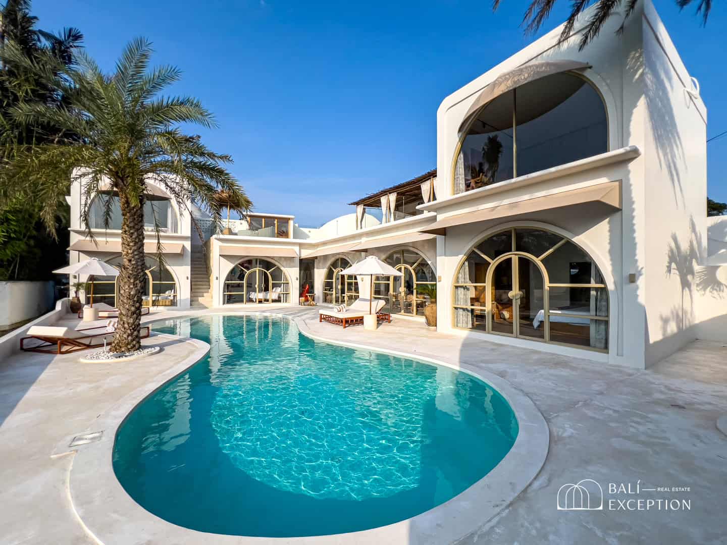 READY NOW 5 BEDROOM VILLA FOR SALE LEASEHOLD IN CEPAKA BE-1865 